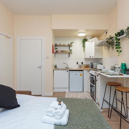 Cosy 1 Bed Flat Near City Centre Lejlighed Edinburgh Eksteriør billede